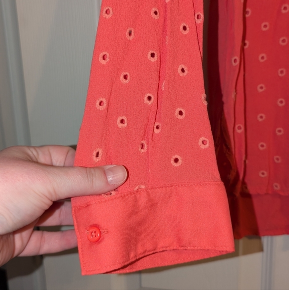 Lauren Conrad V-Neck Blouse size XL - Picture 5 of 6